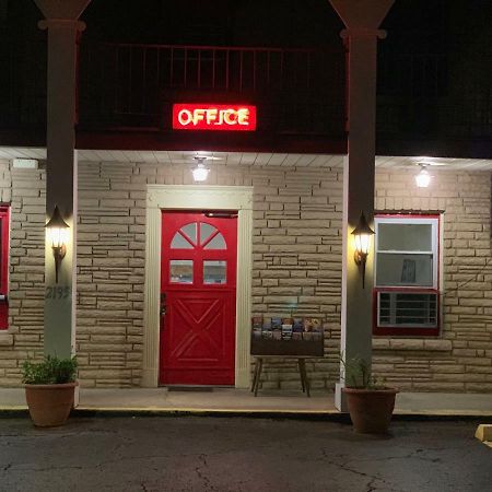 Plantation Motel Candler エクステリア 写真
